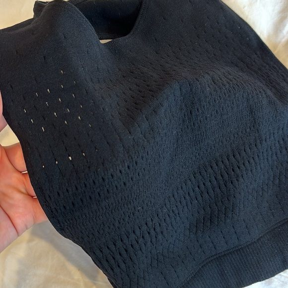 fabletics breathable bra - Picture 3 of 3